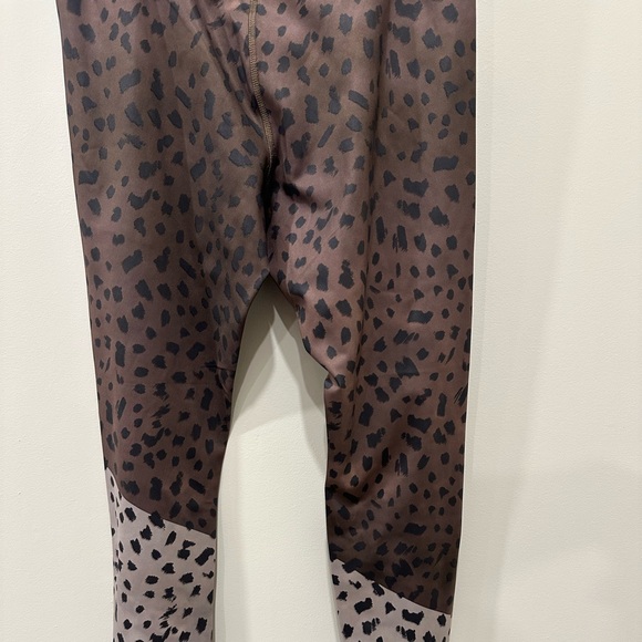 Lole Brand New Panther Print exercise leggings - Picture 1 of 6